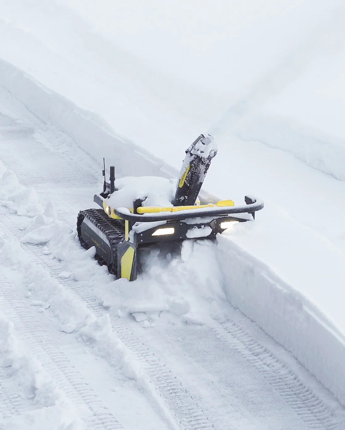 Yarbo Lawn Mower Pro + Snow Blower + Trimmer Autonomous Yard Care Package