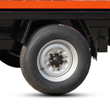 Llama Truck Heavy-Duty Outer Tire