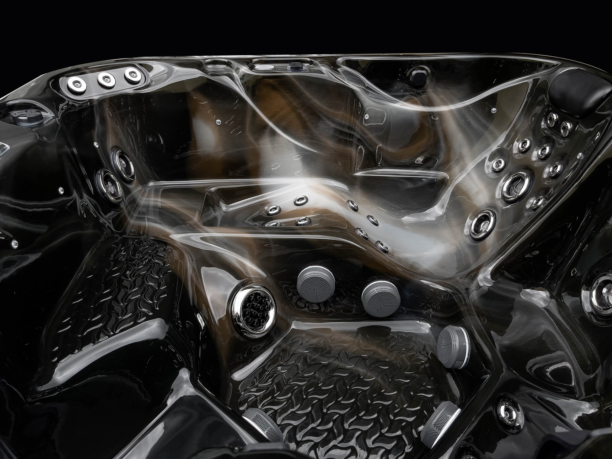 Erebus II Luxury Hot Tub
