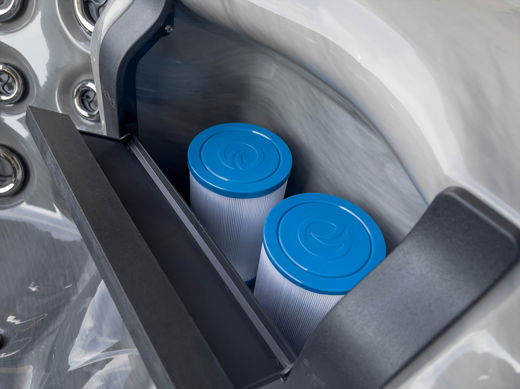 Erebus II Luxury Hot Tub