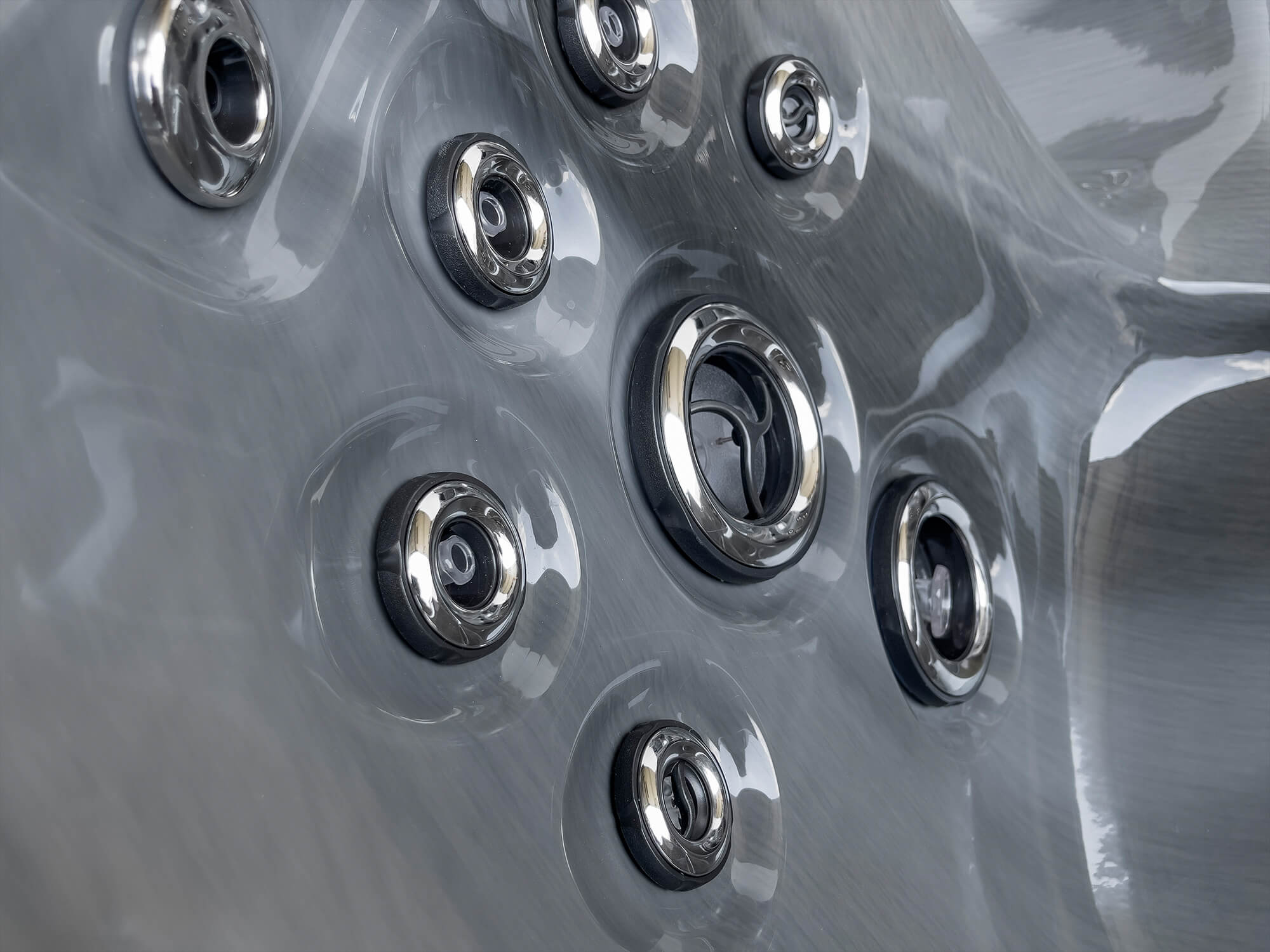 Erebus Luxury Hot Tub