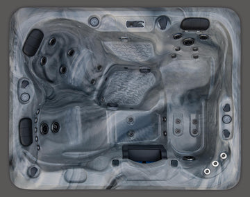 Kouri Luxury Hot Tub