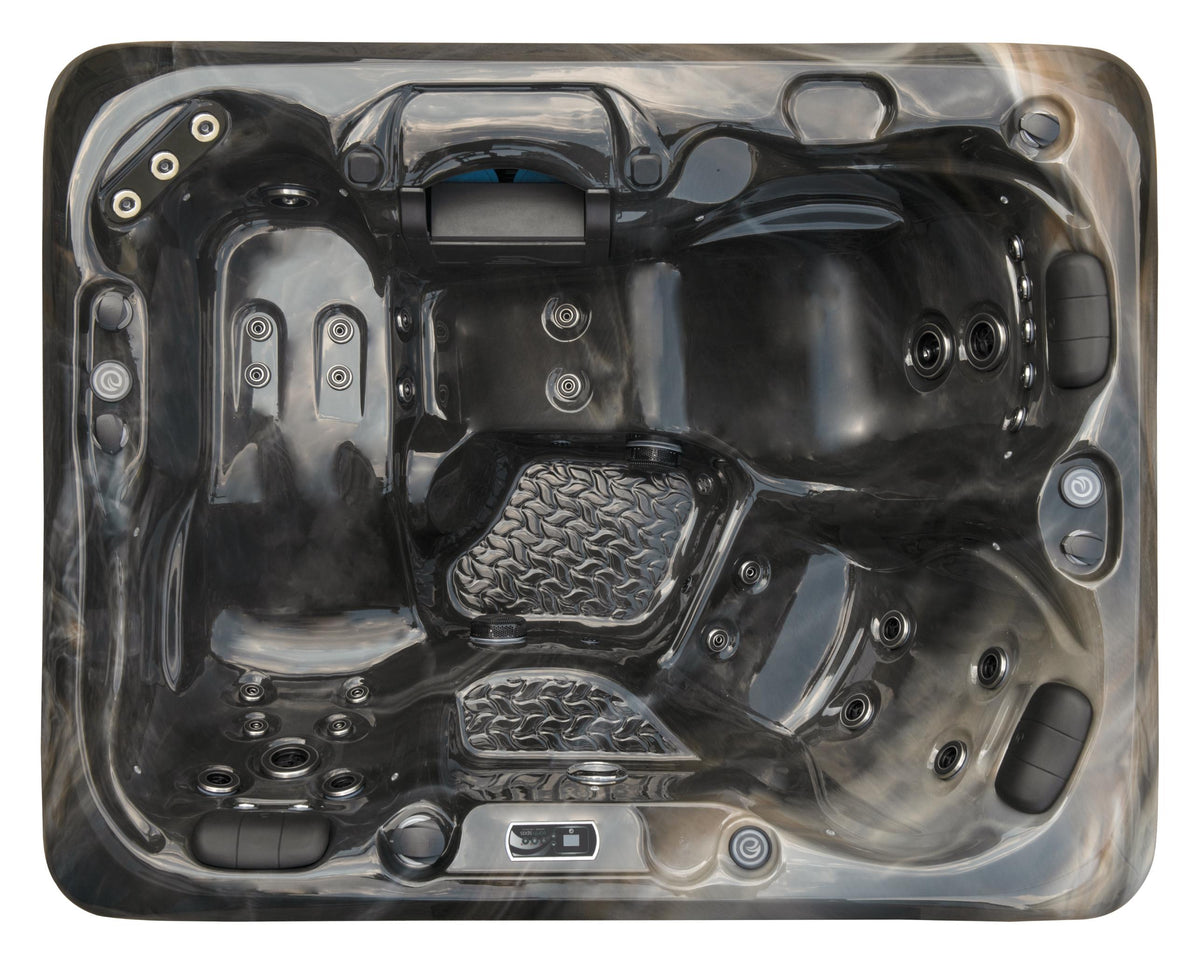 Kouri Luxury Hot Tub