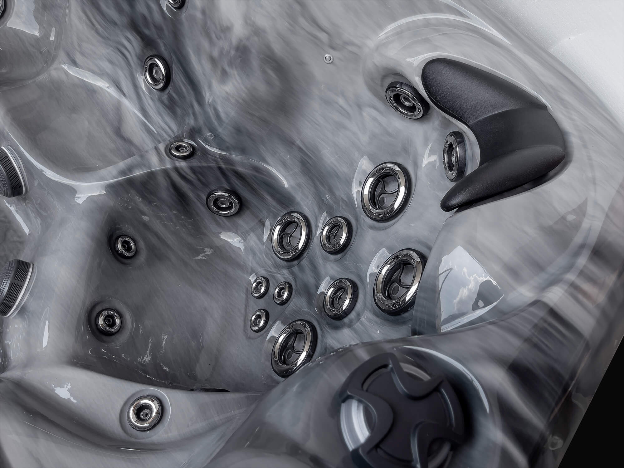 Mariana Luxury Hot Tub