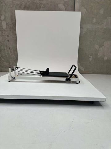 Queen 2.0 Studio Pilates Reformer – 5-Spring Pilates Equipment