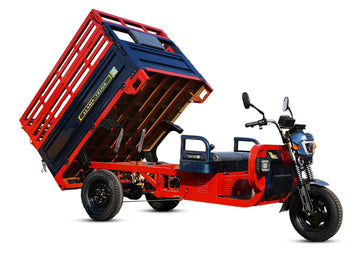 LLAMA Truck Titan (Assembled in USA)