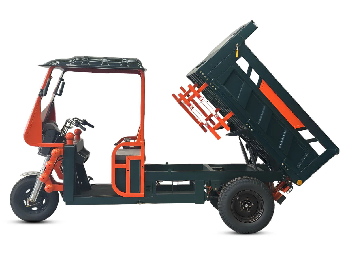 LLAMA Truck Thunder (Assembled in USA)