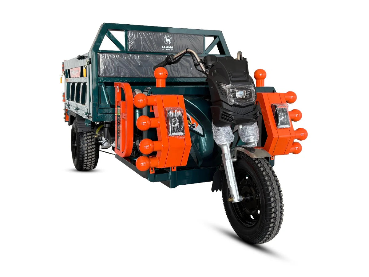 LLAMA Truck Thunder (Assembled in USA)