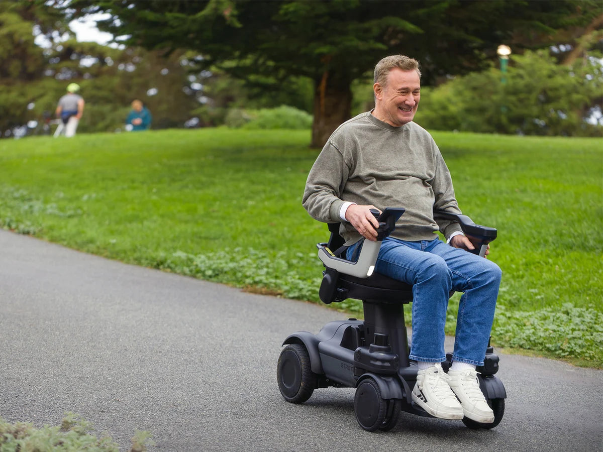 Strutt ev¹ Smart Electric Mobility Vehicle – Quad-Drive & Intelligent Navigation