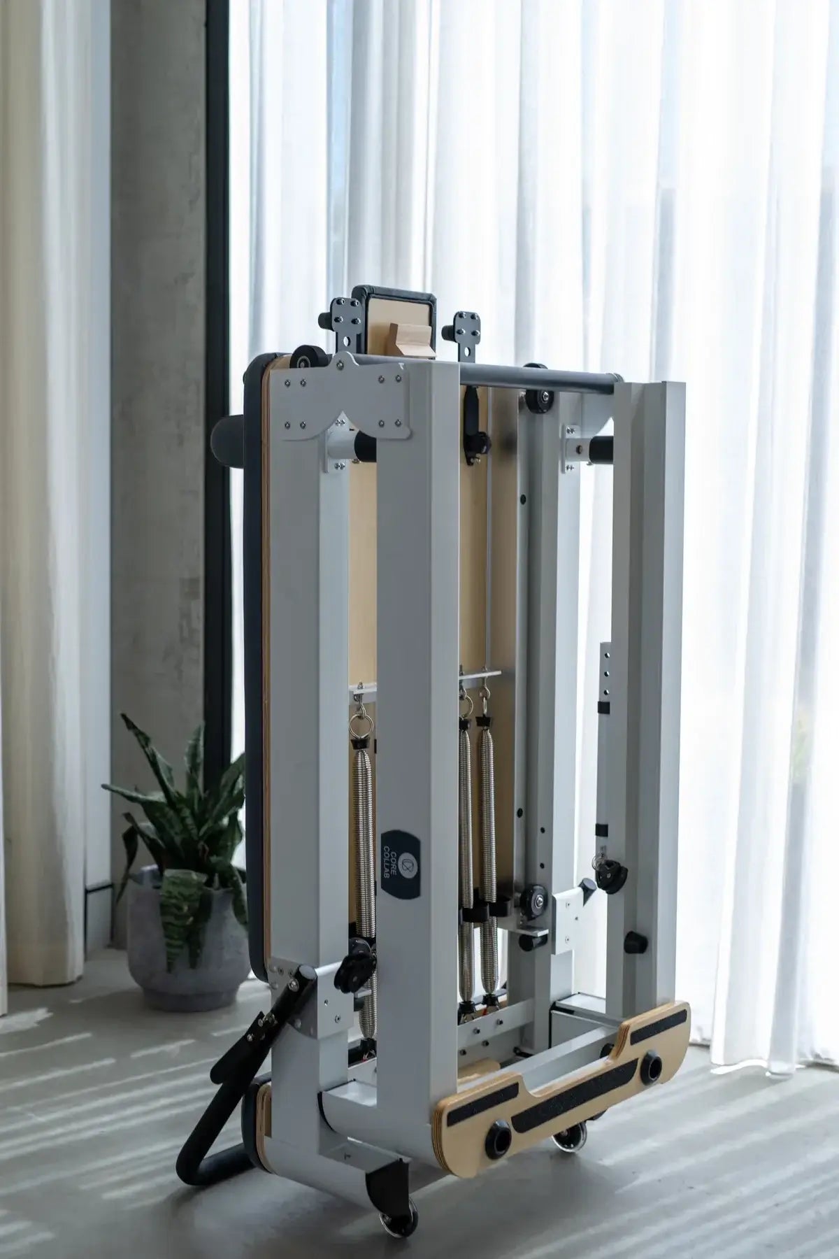 Queen Foldable Pilates Reformer – Commercial-Grade Folding Pilates Equipment