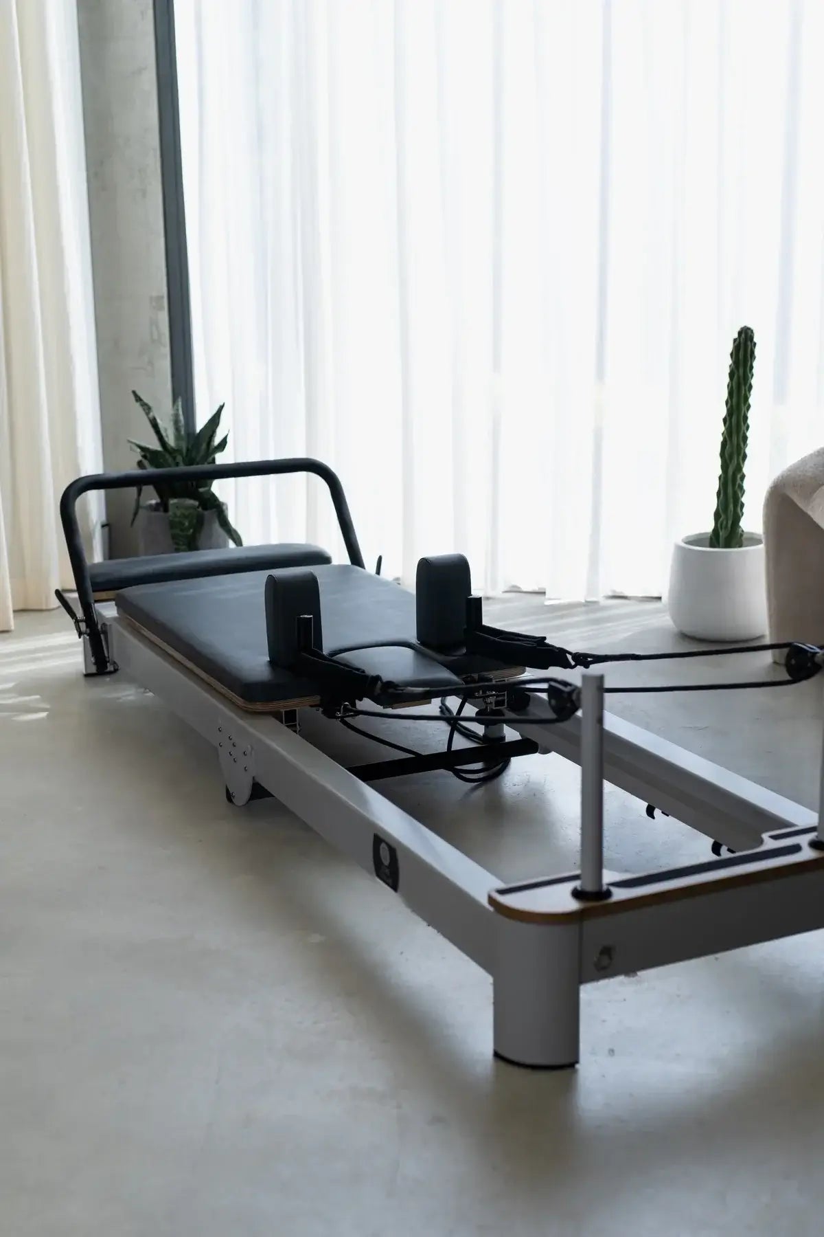 Queen Foldable Pilates Reformer – Commercial-Grade Folding Pilates Equipment