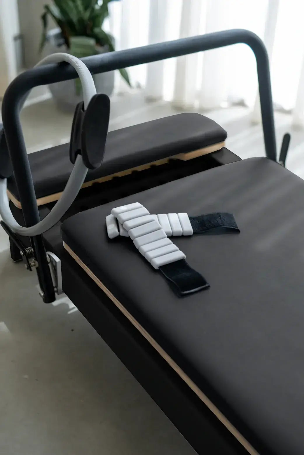 Queen Studio Pilates Reformer – Commercial-Grade Pilates Equipment