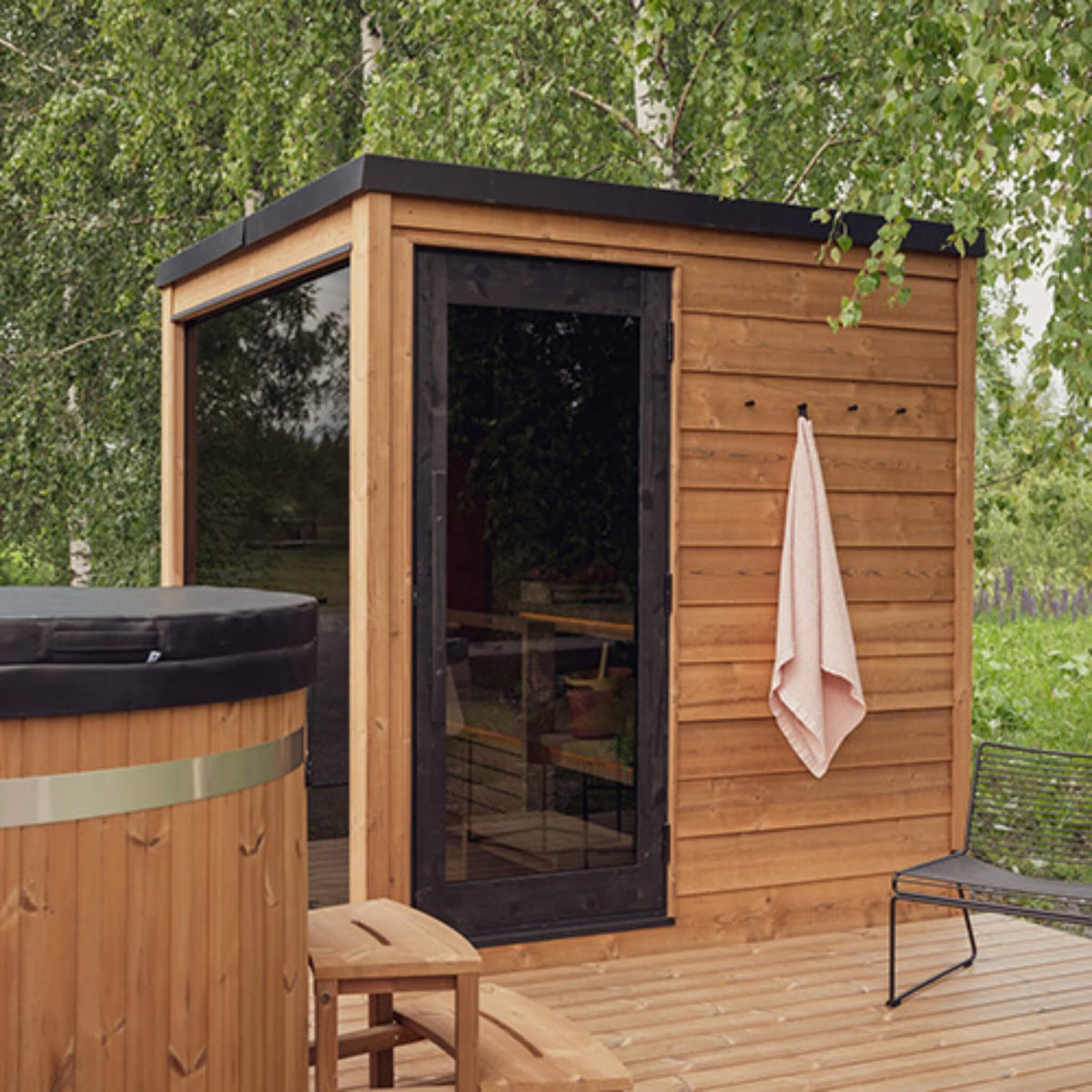 Nordic Dawn 4-Person Fully-Assembled Outdoor Sauna Cabin